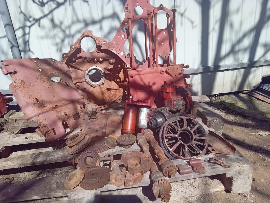 Запчастини до Т-25