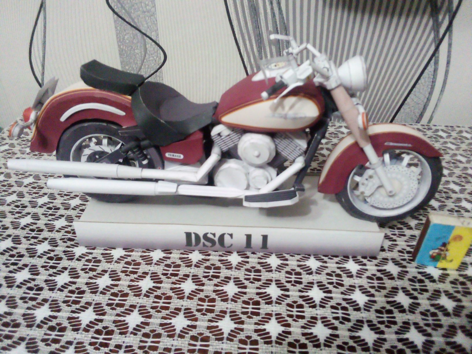 Картонна модель мотоцикла DSC-11
