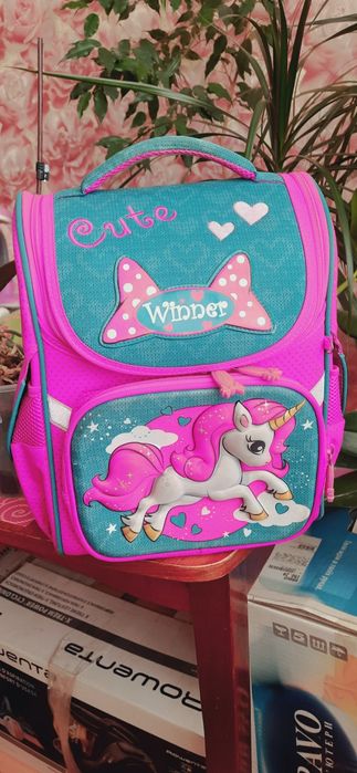 Рюкзак для дівчинки