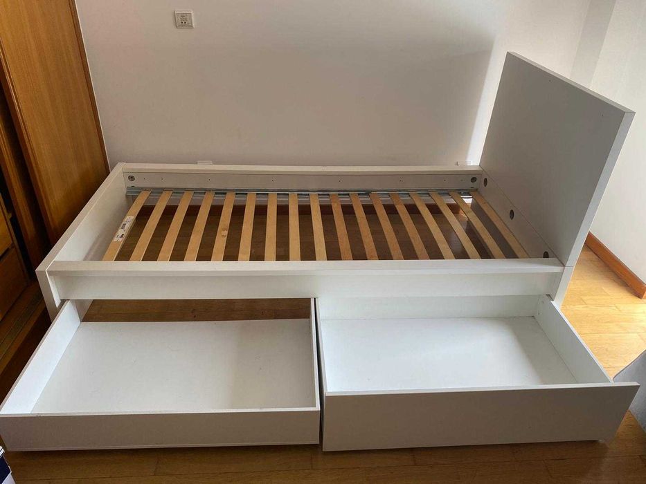 Cama individual + 2 gavetas + Colchão