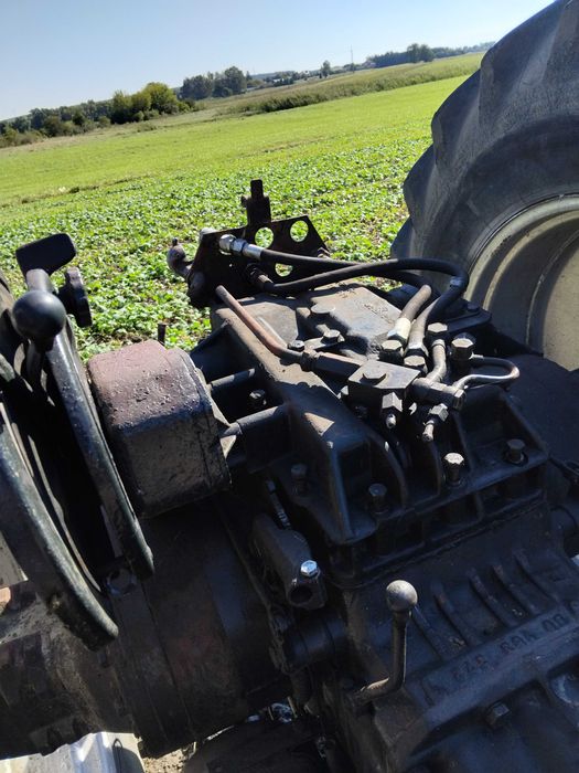 podnośnik ursus 385,912,1224 zetor 8011