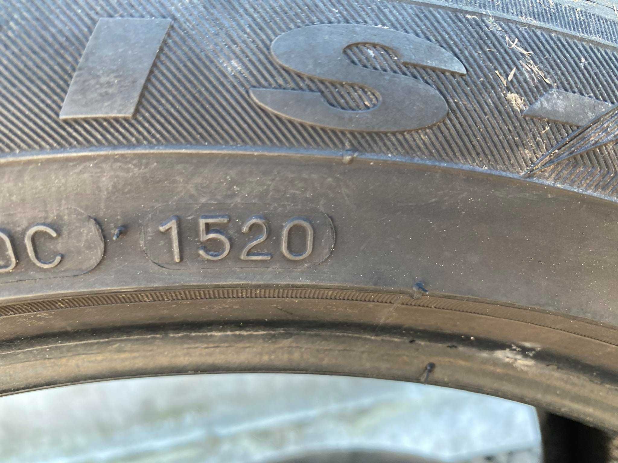 Ładne 2 opony Maxxis 235/50 R18 6mm