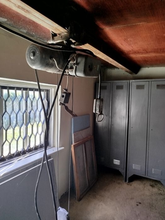 Продам гараж-майстерню