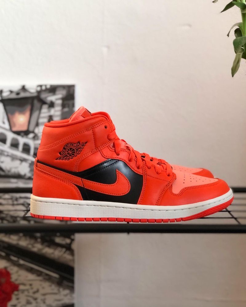 Кросівки Air Jordan 1 Mid оригінал 41;44