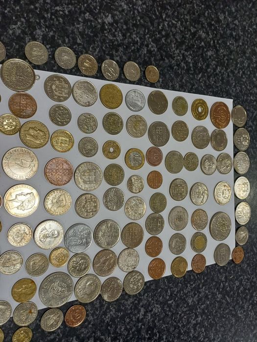 Moedas portuguesas.estrangueiras,escudos etc,varios paises,antigas
