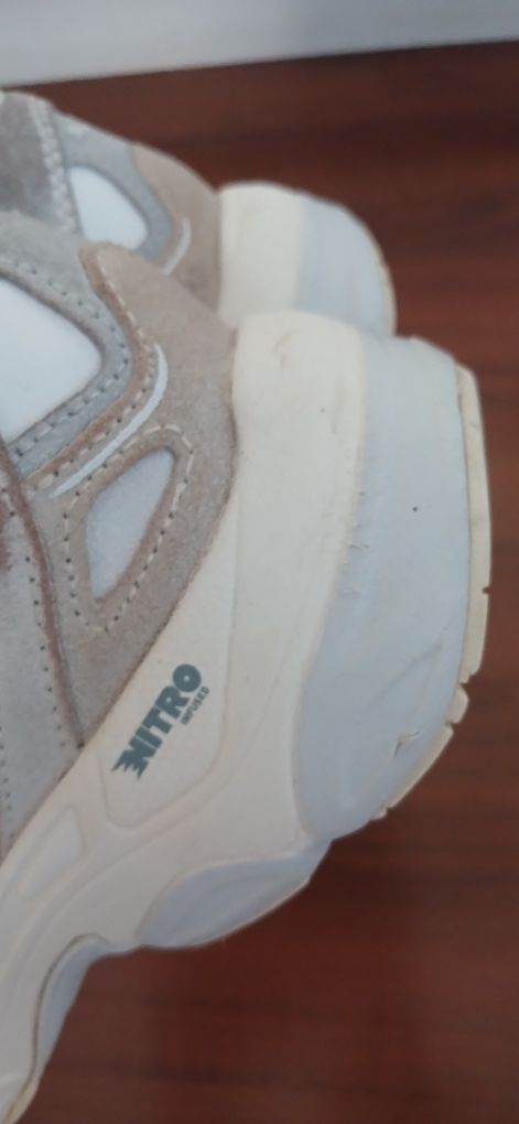 Жіночі кросівки для фітнесу Puma Teveris Nitro Wms 39109501 39 Білі