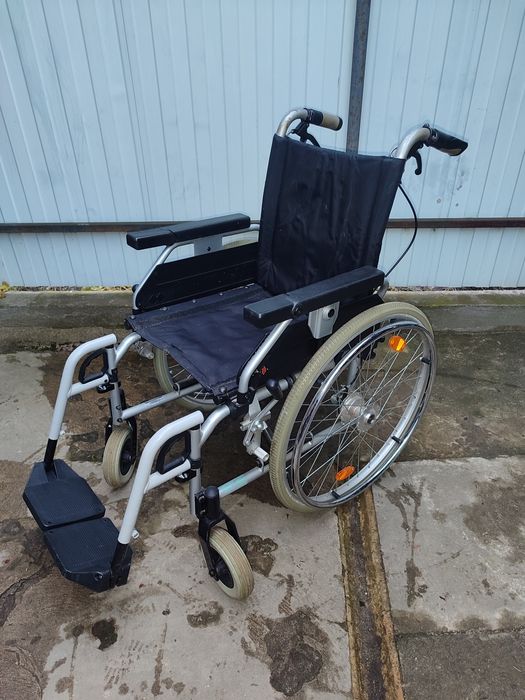 Крісло колісне з Німеччини (ширина сидіння 41 см)