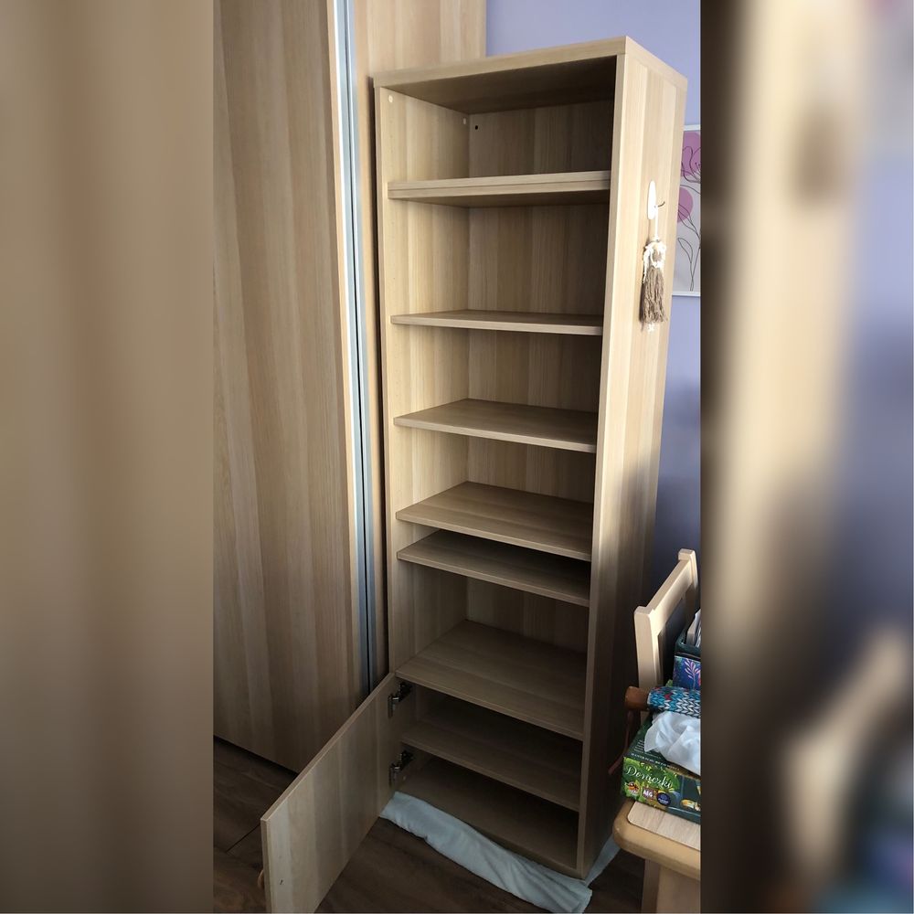 Szafa w stylu nowoczesnym – imitacja dębu bejcowanego na biało