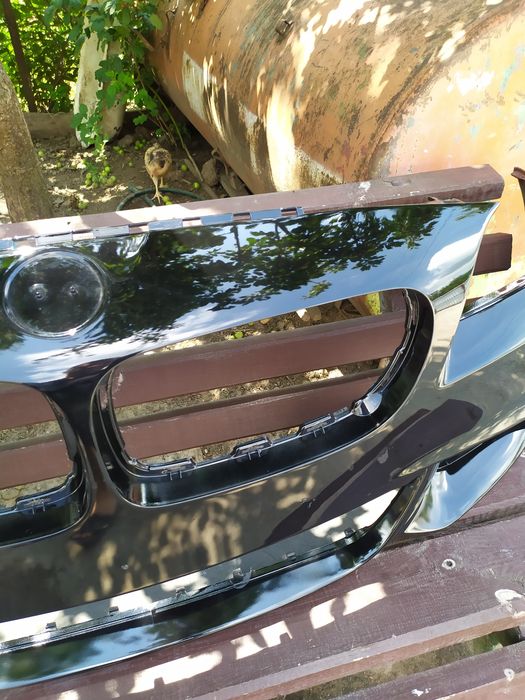 Продам бампер передний м