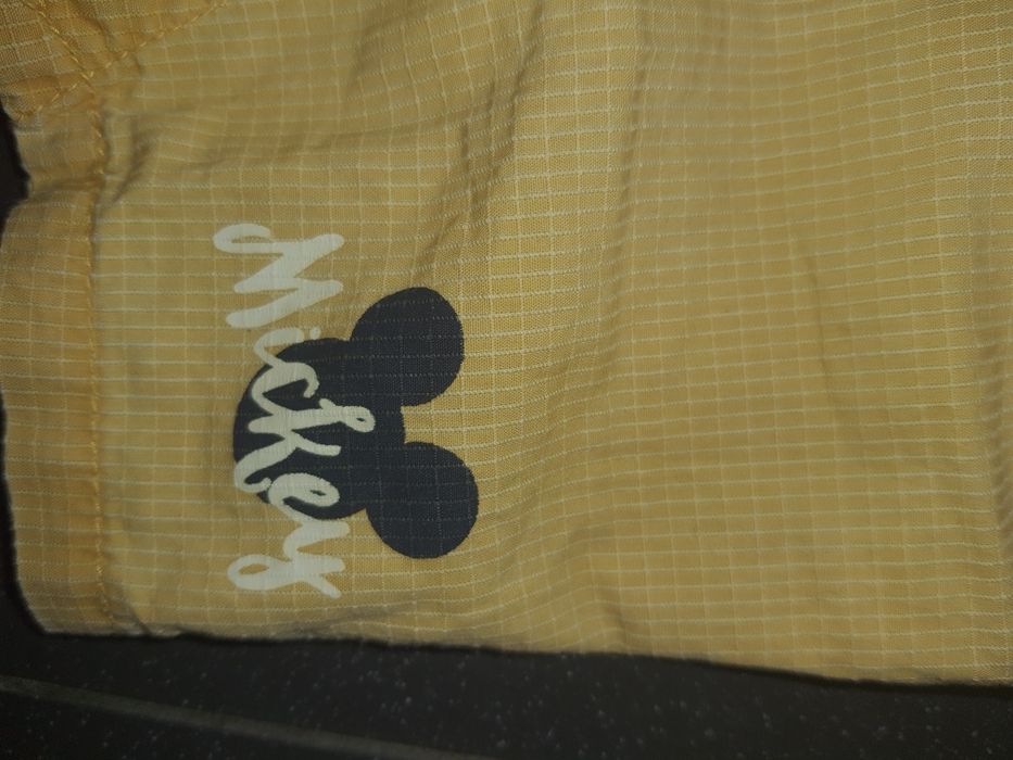 Jardineiras macacão para bebé