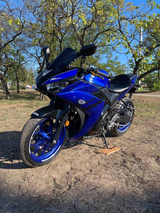 Мотоцикл Yamaha YZF-R25