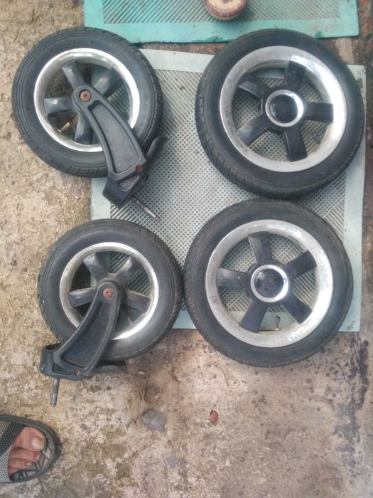 Продвм колеса до тачки