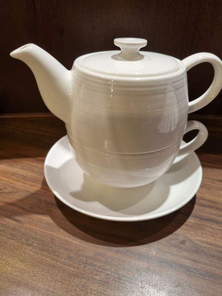 Filiżanka z czajniczkiem Ahmad Tea 2 kpl