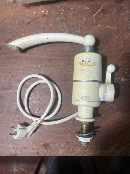 Підігрівач води б.в. Delimano