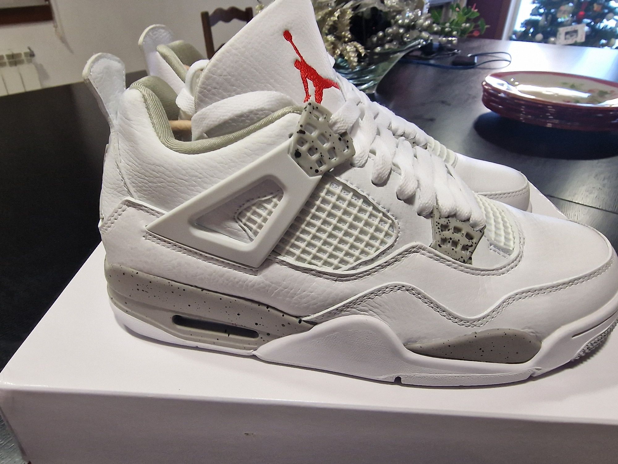 Air Jordan 4 White Oreo (41, 43)