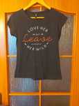 czarny damski T-shirt z napisem
