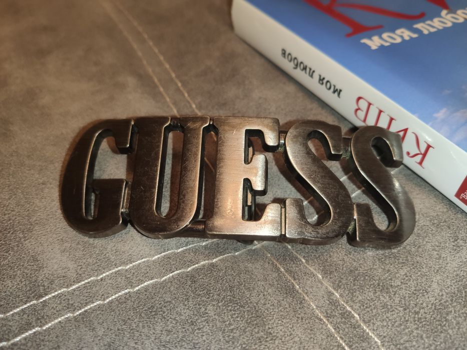 Пряжка GUESS original