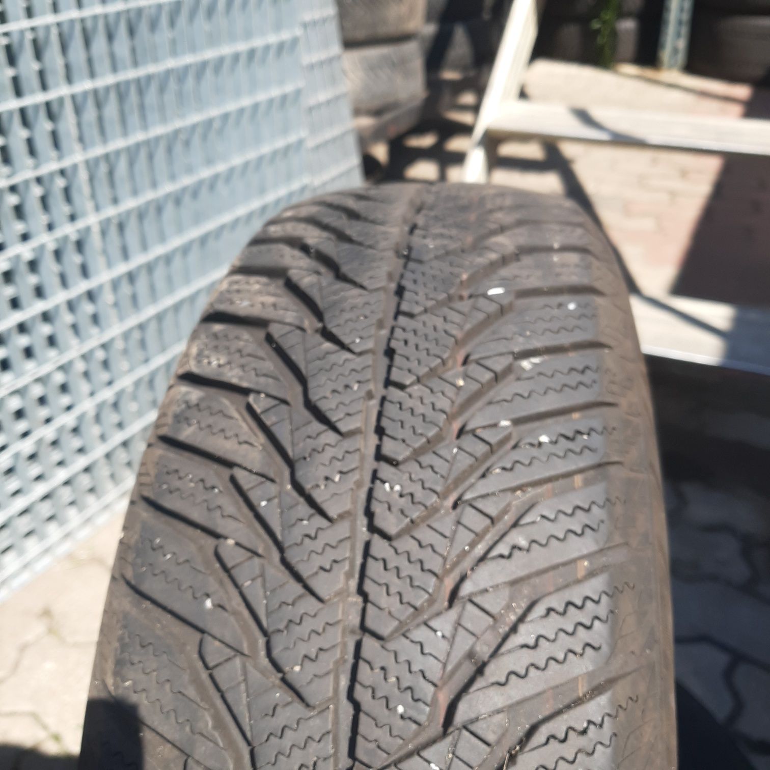 Opony Zimowe Matador 185/60R14 82T