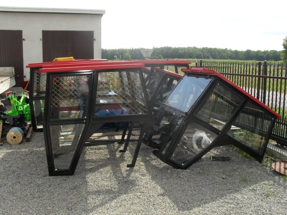 Kabina ciagnikowa c360  c330 mf255 mf235 dostepna od reki