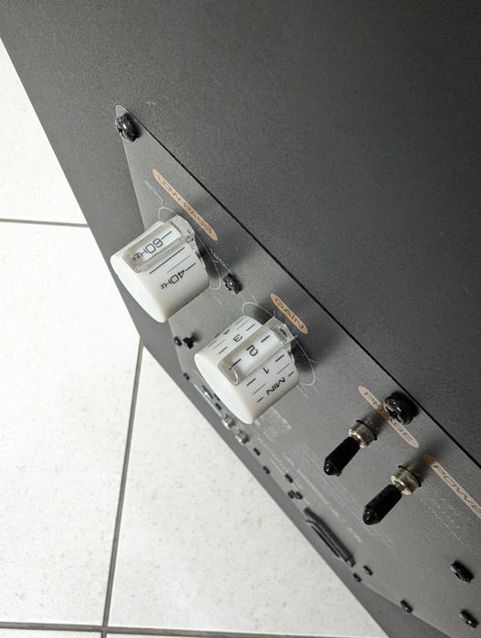 Мощный Активный сабвуфер Klipsch RP-1200SW. НЧ-30см. 400 Вт! Вес 31 кг