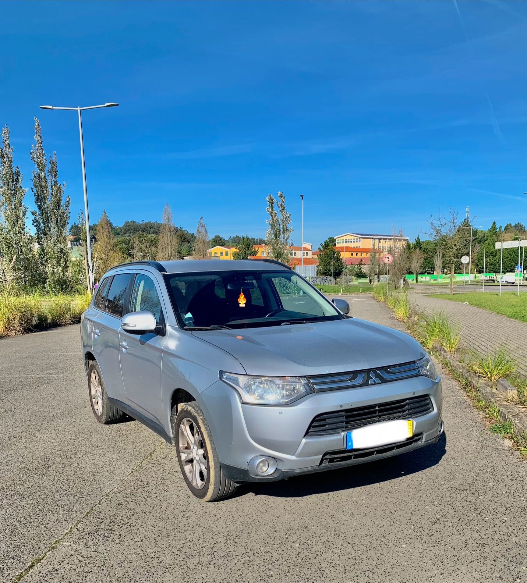 Mitsubishi Outlander - ACEITO TROCAS