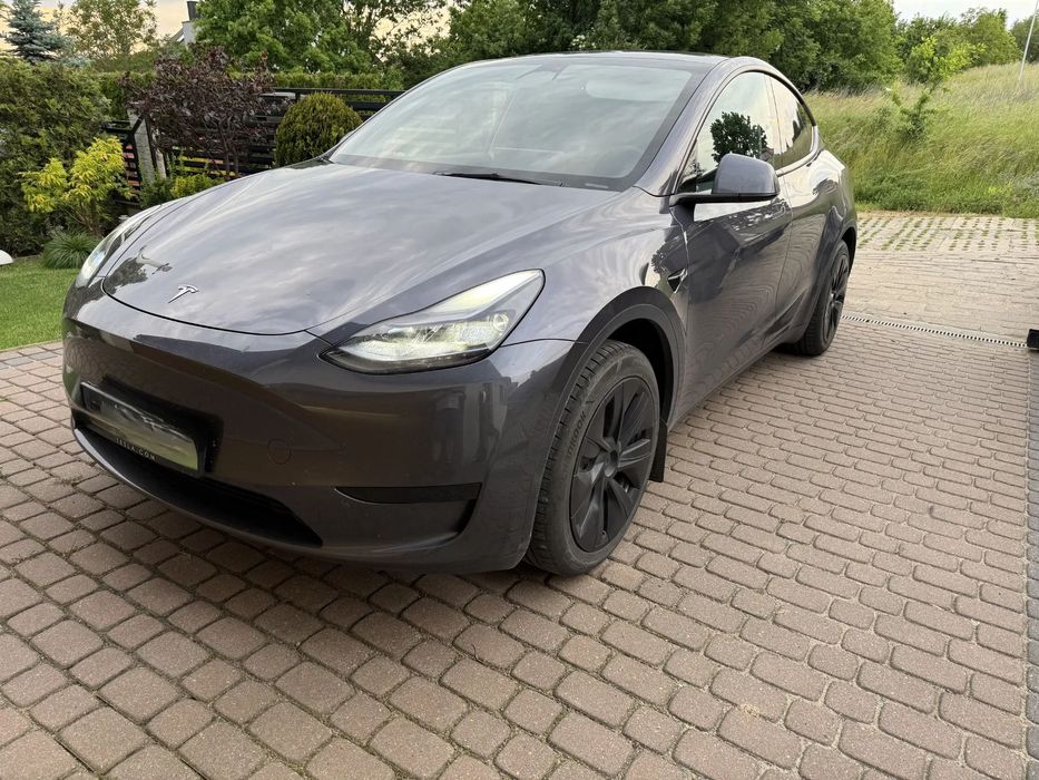 Tesla Y Cesja lesingu Tesla Y RWD 2023 - bez odstępnego, na gwarancji