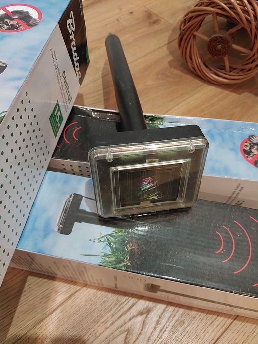 Solarny odstraszacz na krety i gryzonie CTRL-MO101S, Bradas 3 sztuki