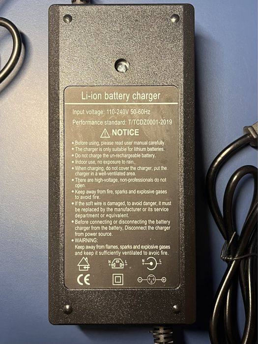 Зарядний пристрій для Li-ion batteries (Li-ion battery charger)