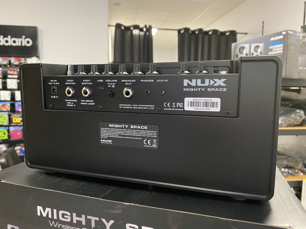 NUX Mighty Space Wzmacniacz Gitarowy Efekty