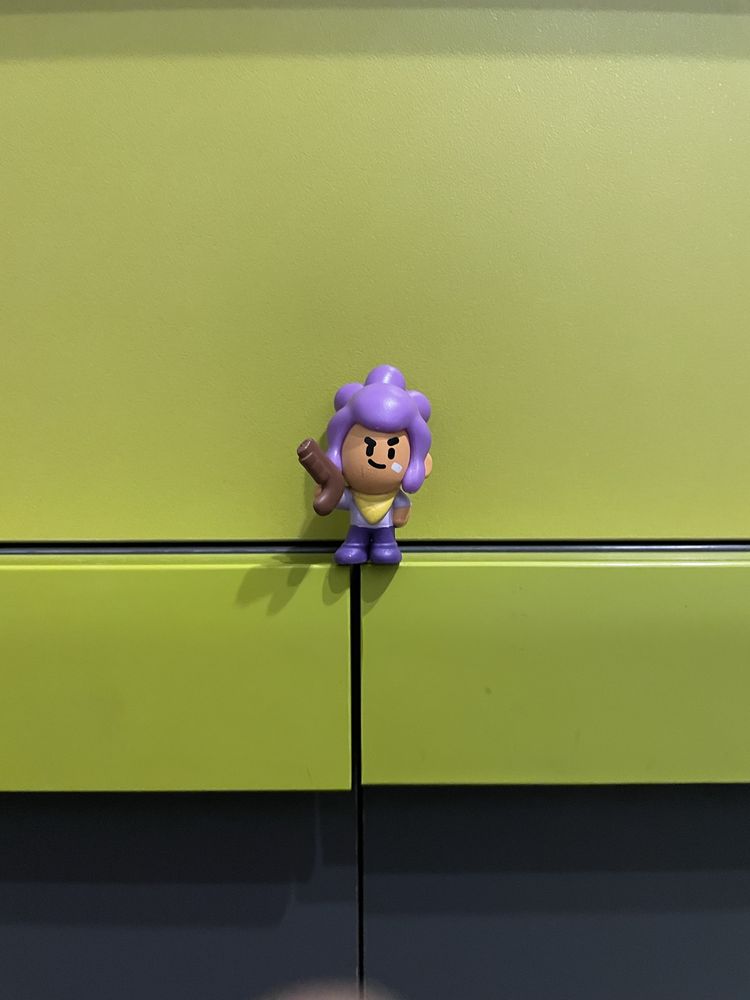 Shelly zabawka z gry Brawl Stars
