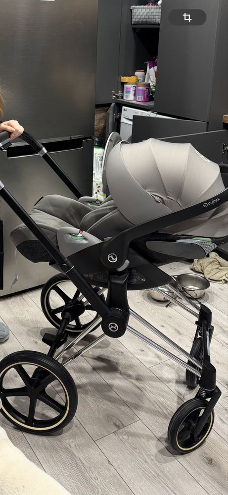 Cybex Priam (Шасі та люлька)
