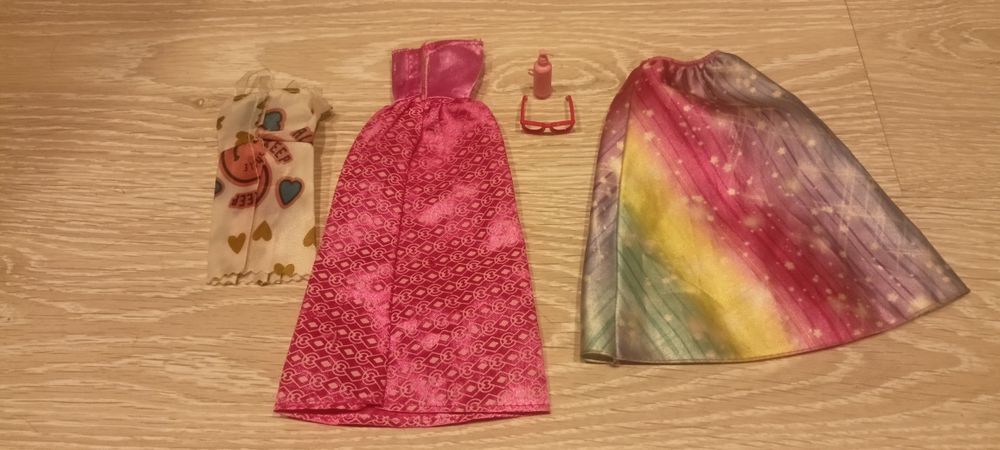 Sukienki dla lalki barbie