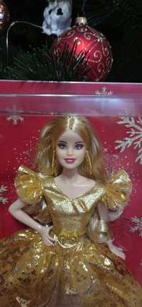 Новорічна лялька Barbie Holiday 2020