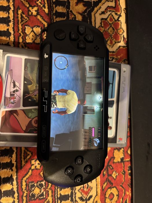 PSP-E1004 street