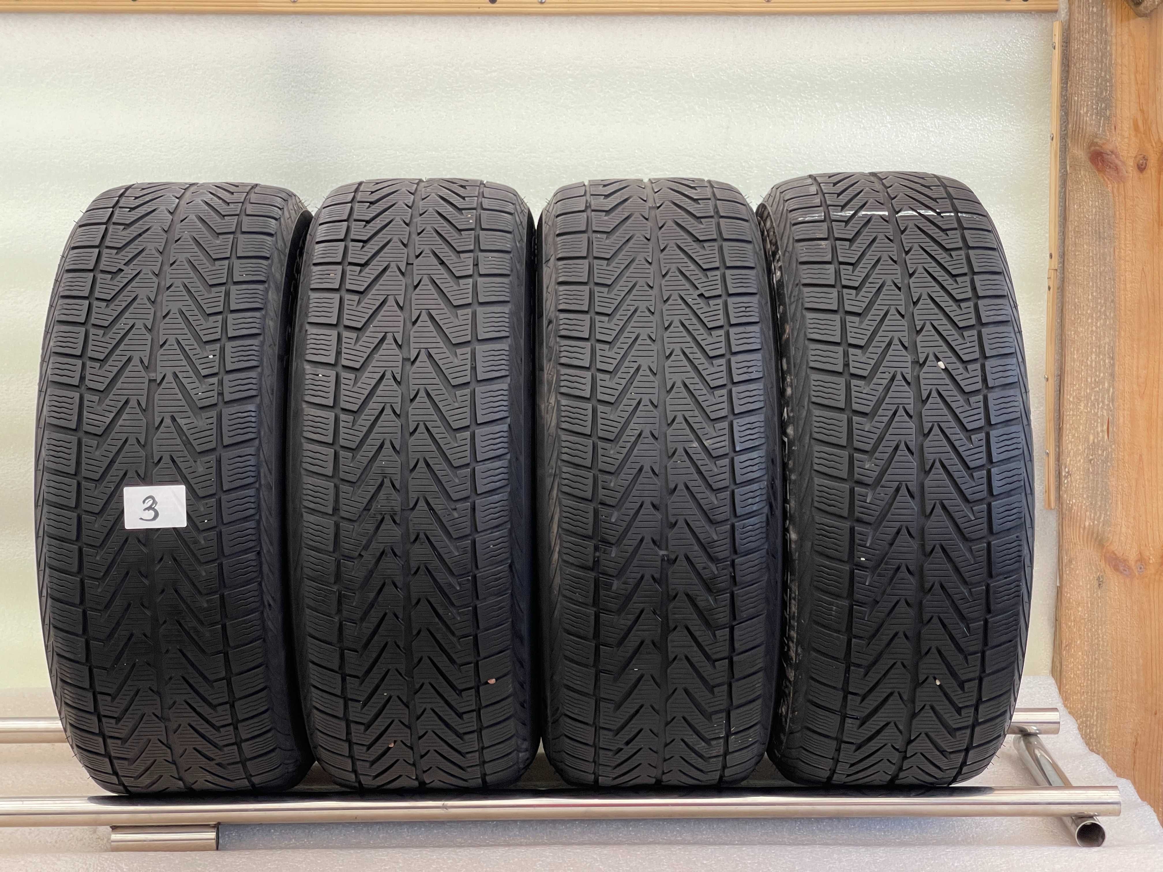 235/55 R17 Vredestein Wintrac