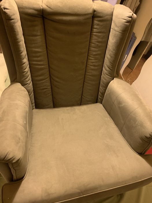 Vende-se poltrona cinza como nova