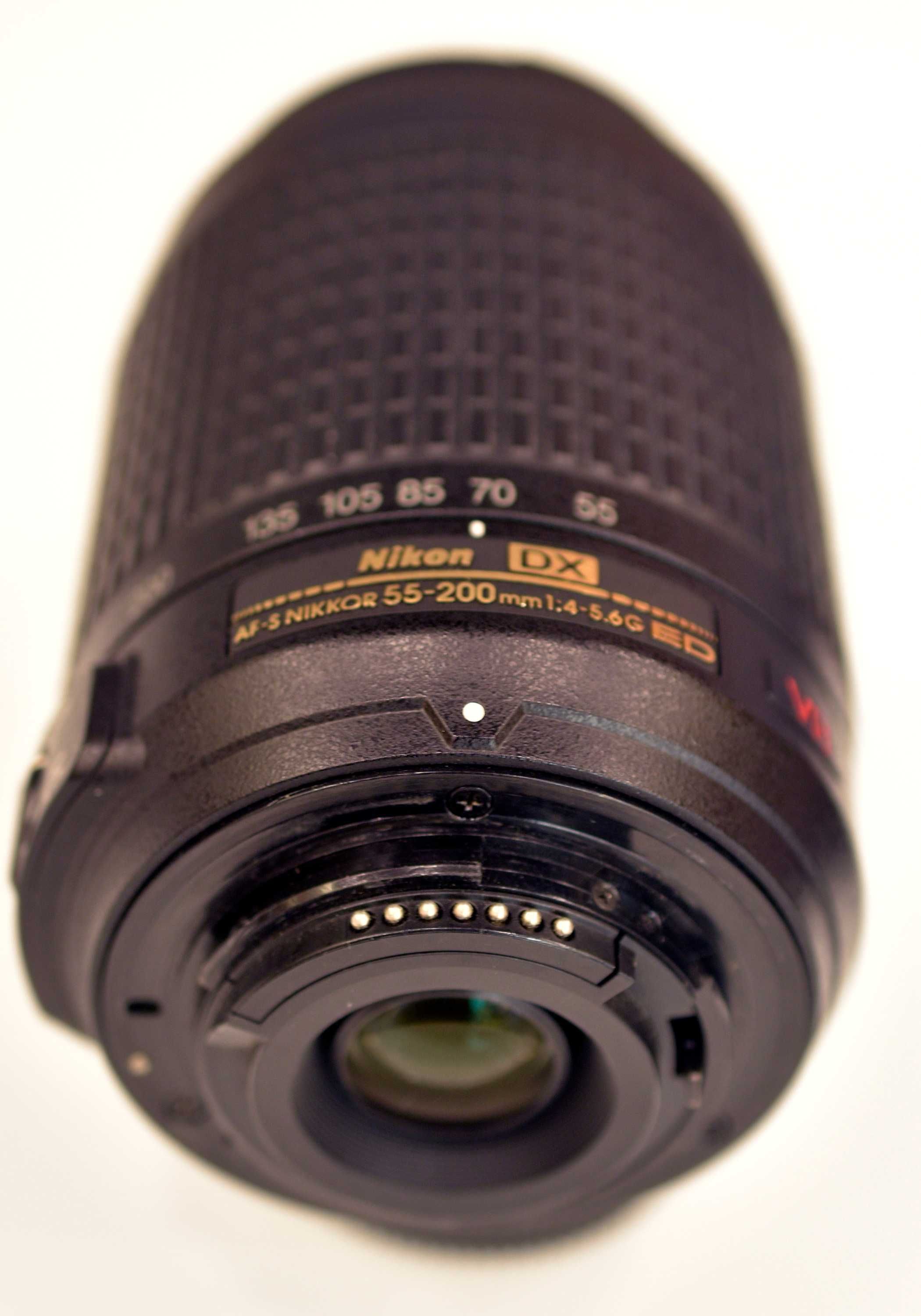 Nikon 55/200mm 1; 4-5,6 vr em estado de nova