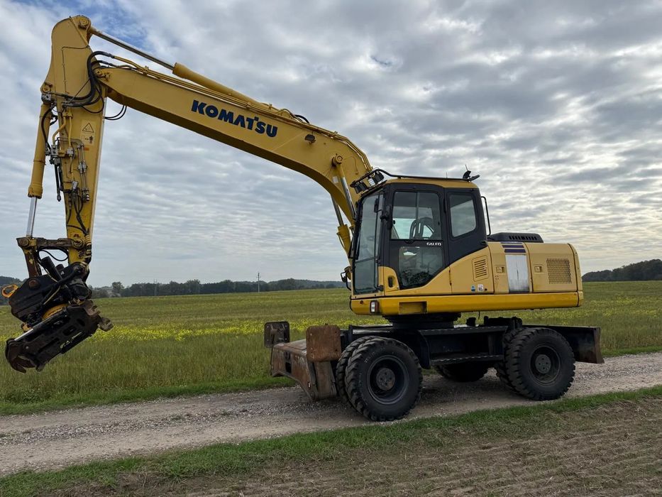 Komatsu Koparka kołowa Komatsu PW180-7K Rok 2006 Oryginał stan W pełni sprawna Gotowa do pracy Klimatyzacja  Ogrzewanie postojowe Webasto,Centralne smarowanie,Mocowanie ENGCON