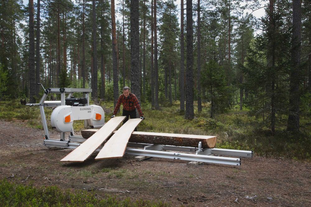 Trak taśmowy Logosol B701 13,5 KM – 701 mm średnicy kłody