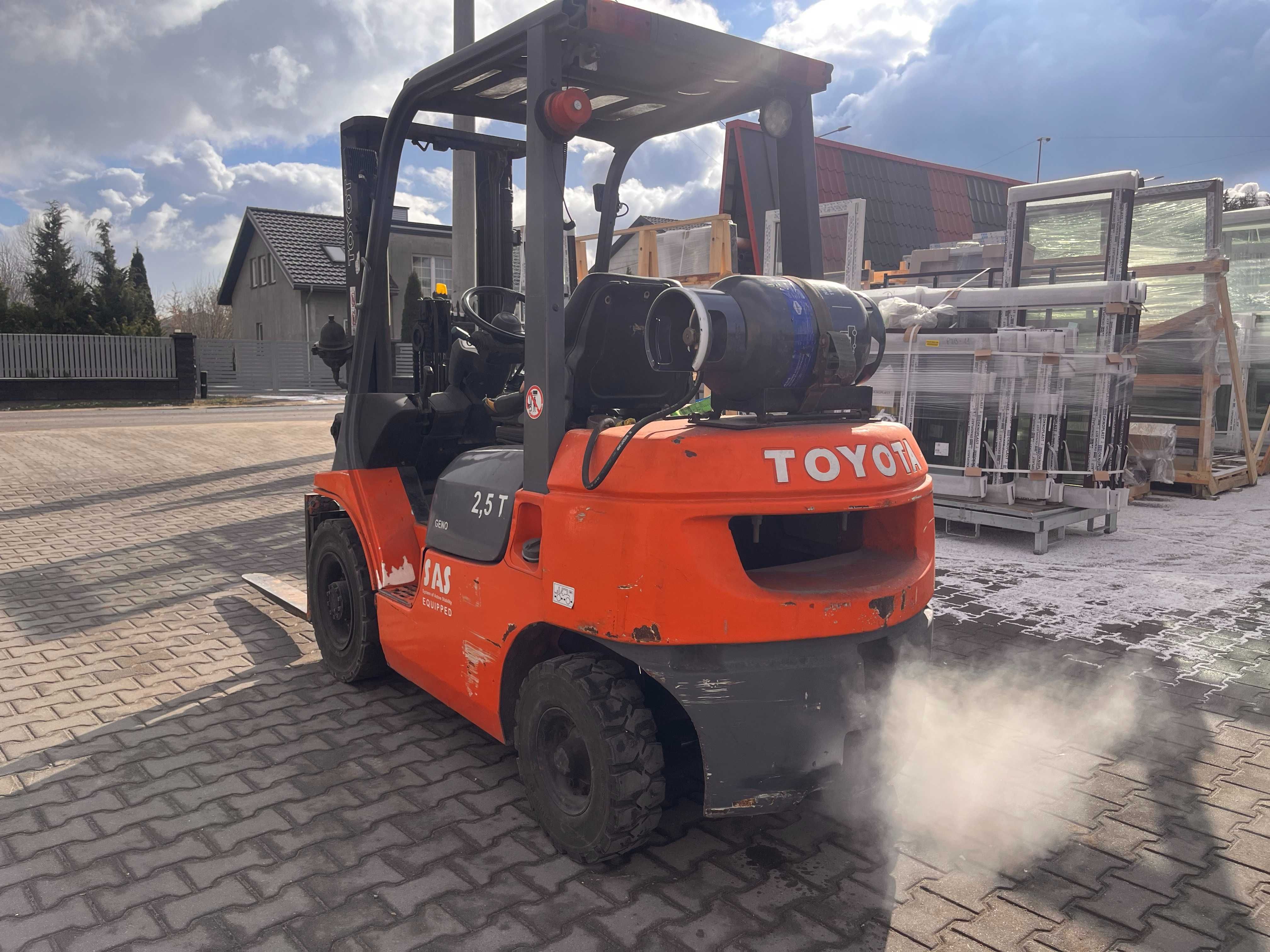 Wózek widłowy  Toyota 42-7fgf25