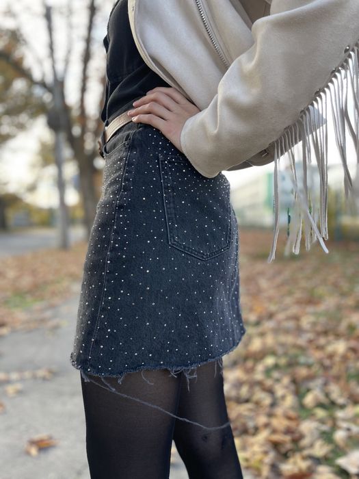 Джинсова спідниця зі стразами