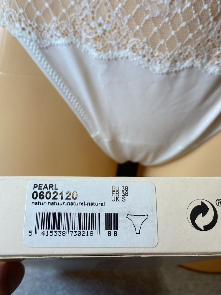 Majtki stringi Marie Jo od PrimaDonna 38/M naturalna perła -NOWE