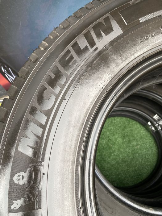 225/75 R16C Michelin Agilis комплект шин всесезонных.