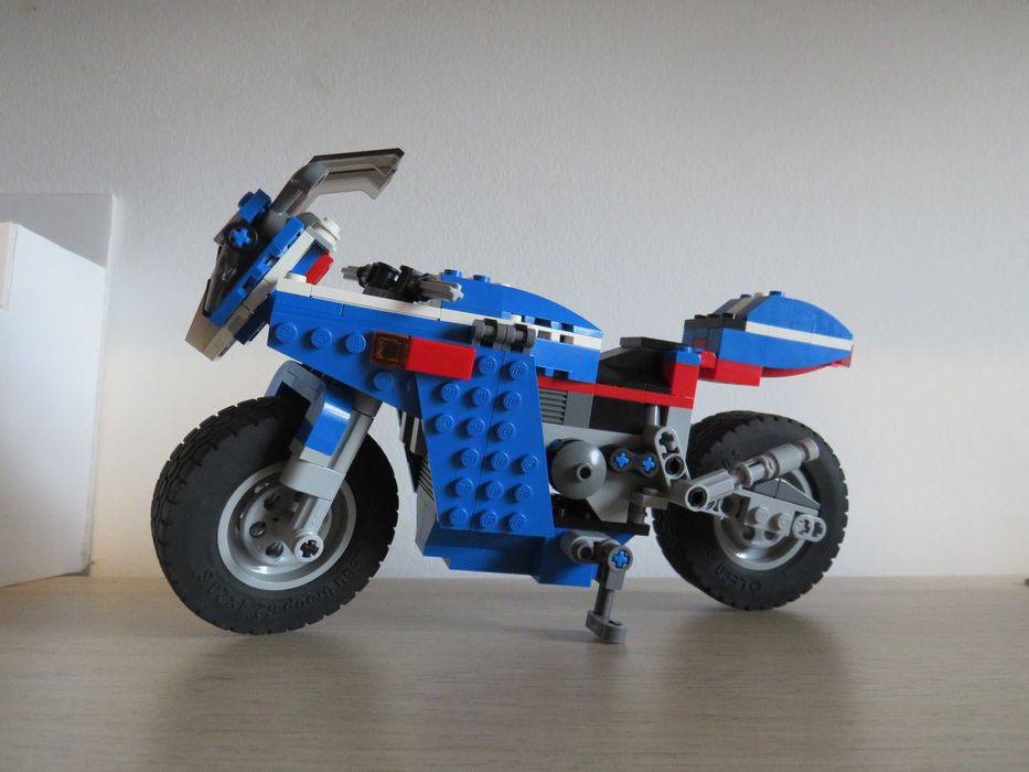Vendo Lego Creator 3-in-1 6747 Race Rider