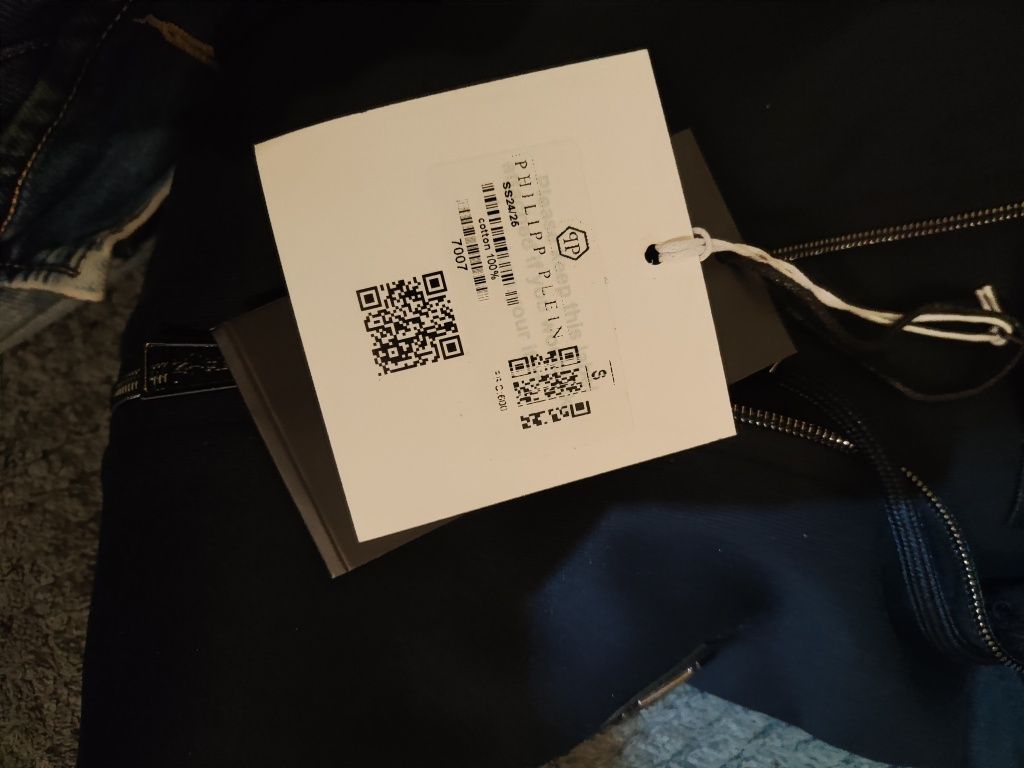 Sprzedam nowy orginalny dres Philip Plein