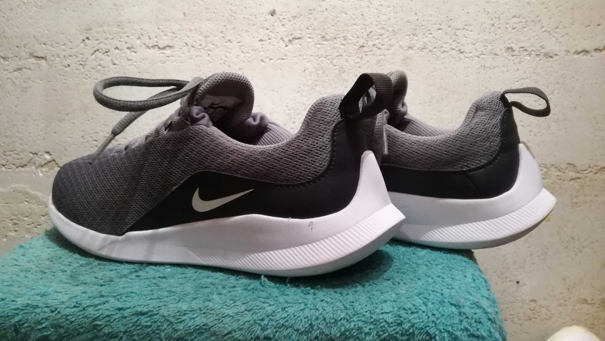 Buty do biegania NIKE VIELE r.37,5 stan bardzo dobry