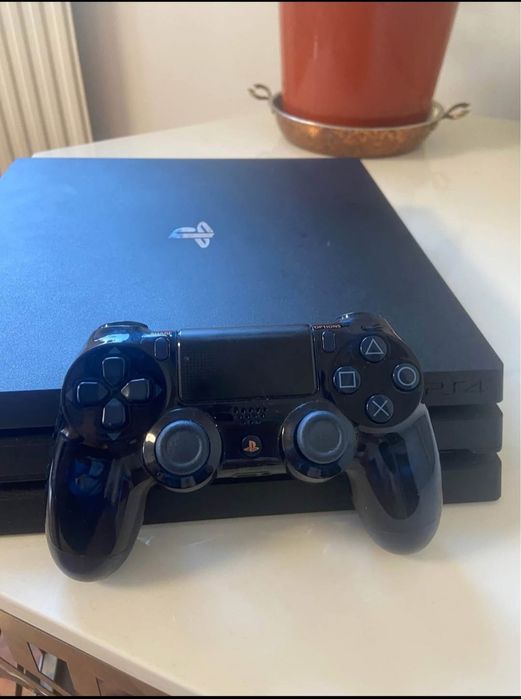 Sprzedam ps4 pro