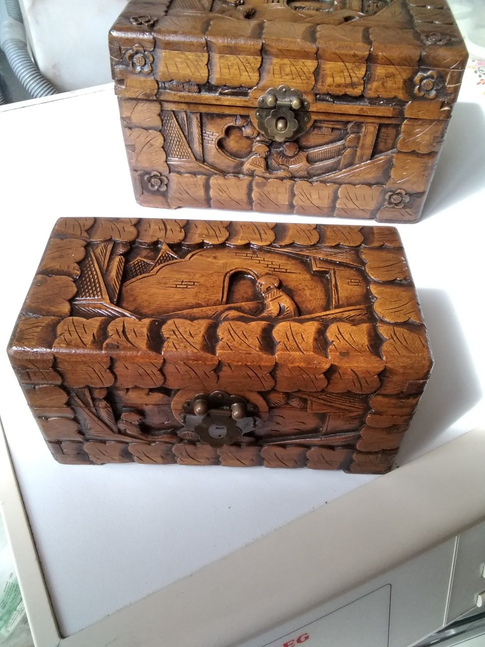 Vendo três arquinhas em madeira de canfora.