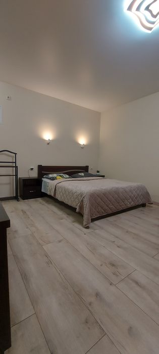 Люкс .Госпіталь . Площа . Історичний центр "Детинець"