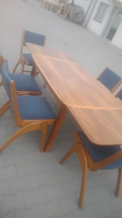 Ciekawy stół z epoki modernizmu, drewno palisander